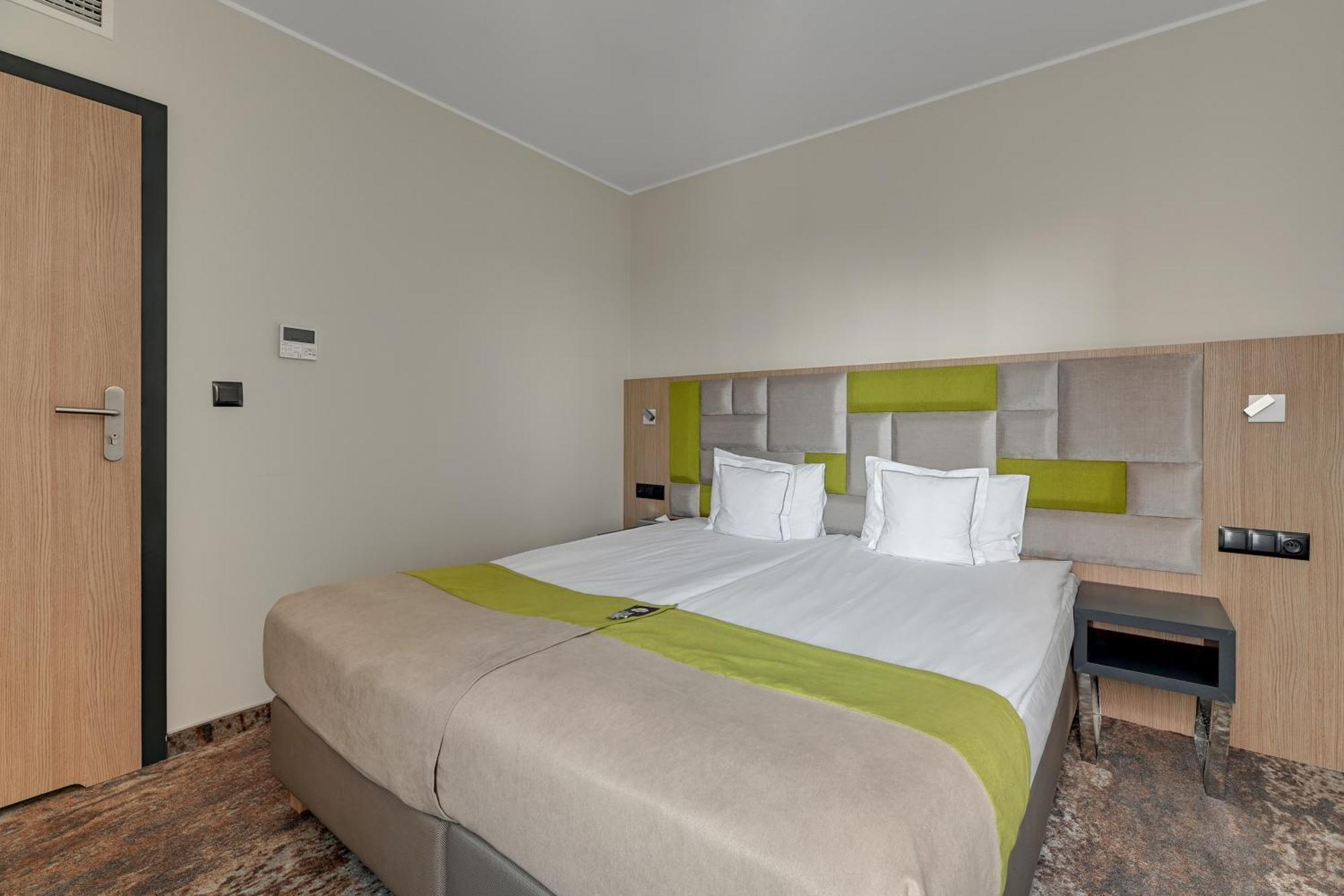 Hotel Almond Business & Spa By Grano - Grano Hotel Gdansk Riverside Гданск Екстериор снимка